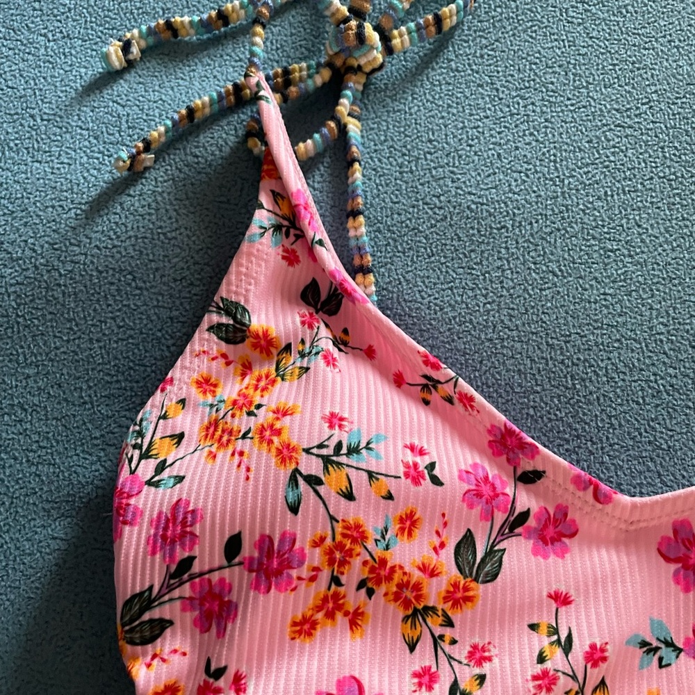 No Boundaries juniors’ size M (7-9) one-piece swimsuit-pink floral-NWT - Picture 4 of 8